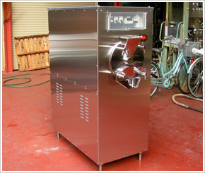 パッチ式冷凍機付アイスクリームフリーザー